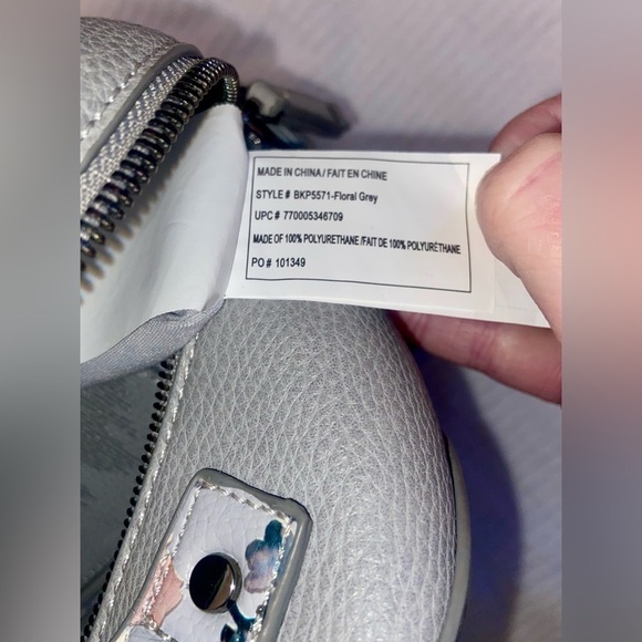 Women’s CELINE DION light‎ gray floral backpack - Picture 5 of 16